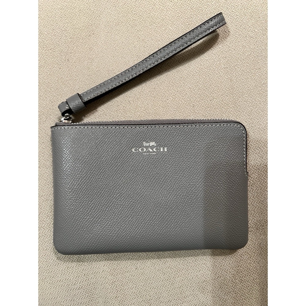 Coach Crossgrain Leather Corner Zip Wristlet in Heather Gray 6x4